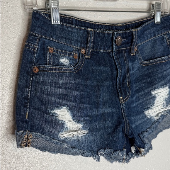 American Eagle Women’s Tomgirl Shortie Denim Distressed Shorts Size 0 - Picture 3 of 6